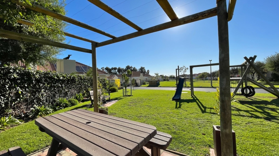 2 Bedroom Property for Sale in Strand South Western Cape